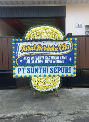 Papan Bunga Duka di Namo Gajah