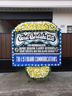 Papan Bunga Duka di Namo Gajah